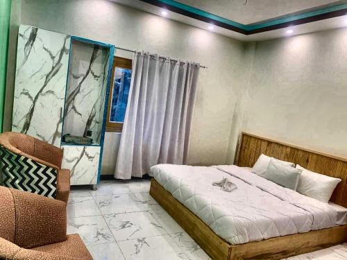 Afbeelding uit fotogalerij van chinar resort in Shāhkot