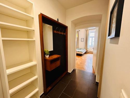 Small & fine apartment near AKH