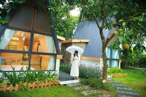 Taman di luar Homestay Interconnection Ba Vì - Hà Nội