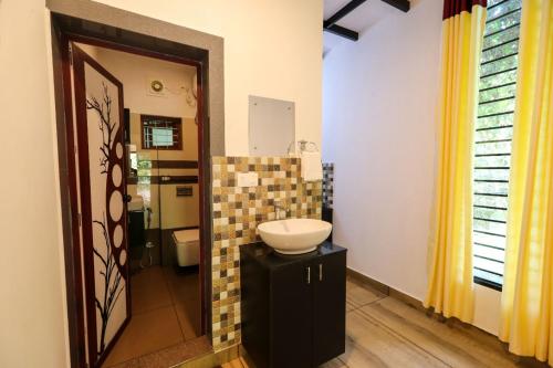 Koupelna v ubytování Agasthya Private Pool & Park villa