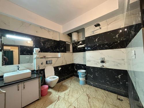 Gallery image of Hotel Dev Vani in Kotdwāra