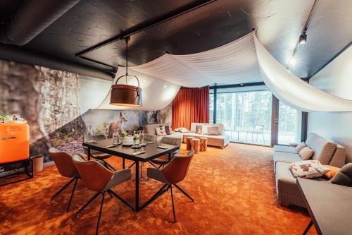 Χώρος καθιστικού στο Quality Hotel Sveitsi