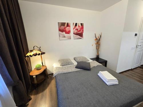 Postel nebo postele na pokoji v ubytování S4 Studio Apartment
