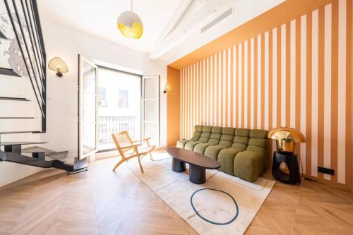 REF 1992- Rental apartment Cannes Center