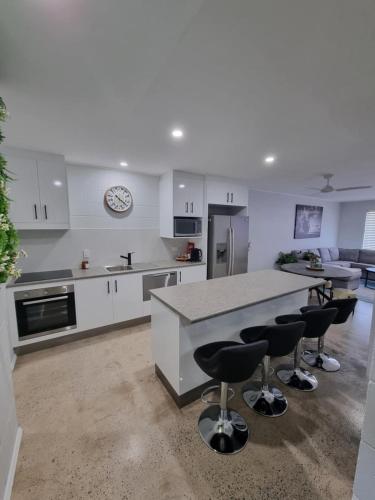 Kuchyň nebo kuchyňský kout v ubytování Modern Stylish Apartment