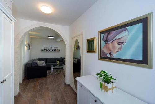 Apartment 4483-2 for 6 Pers in Kastel Kambelovac