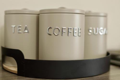 Kemudahan buat kopi dan teh di Tubalala Properties