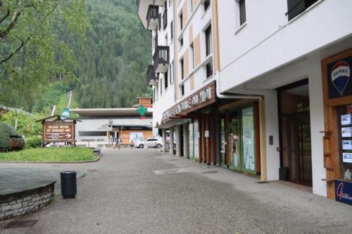 Chamonix Sud studio with Mont Blanc views