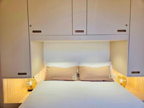 Boutique City Stay WiFi 6 min Sagrada Familia 2BR