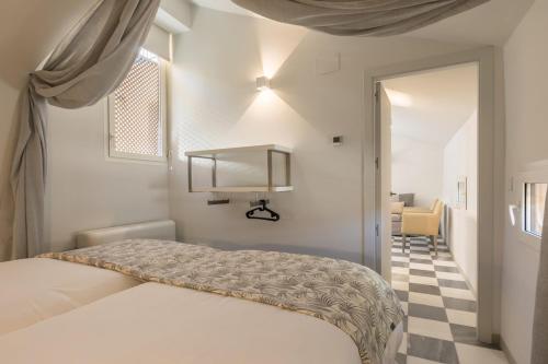 AoA Giralda Apartment