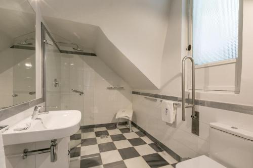 AoA Maestranza Apartment