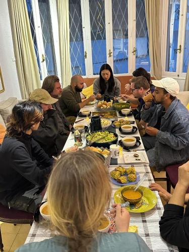 Clientes alojados en Nomads Hostel Tunisia