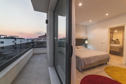 Luxury Villa close to the beach with pool ABEONA