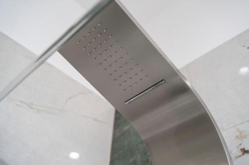 a metal blade on top of a wall at Pietra Viva Suite e Relax in Veglie