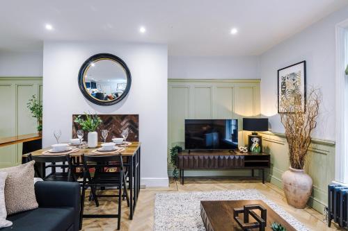 "The Gatsby" Stunning Central 2 Bed Abode in York photo 16