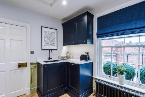 "The Gatsby" Stunning Central 2 Bed Abode in York photo 19