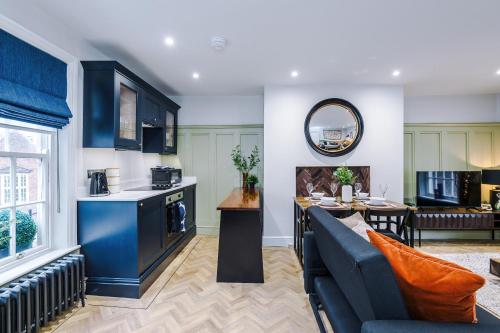 "The Gatsby" Stunning Central 2 Bed Abode in York photo 38