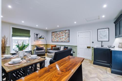 "The Gatsby" Stunning Central 2 Bed Abode in York photo 39