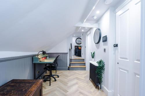 "The Gatsby" Stunning Central 2 Bed Abode in York photo 79