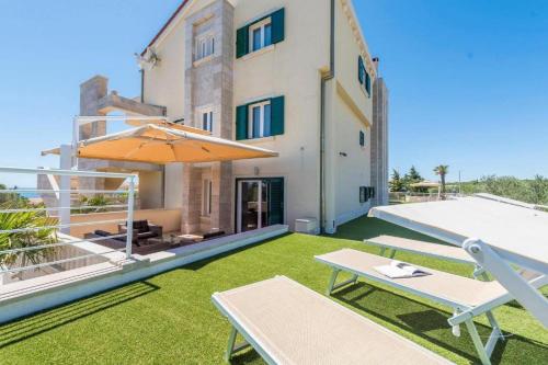 Sargas Suite 4 with garden view