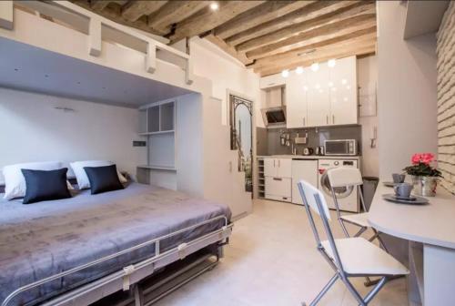 Photo de la galerie de l'établissement 501 Suite Simon - Superb studio Marais district, à Paris