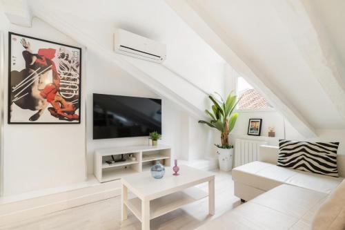 Charming Apartment in Heart of Madrid