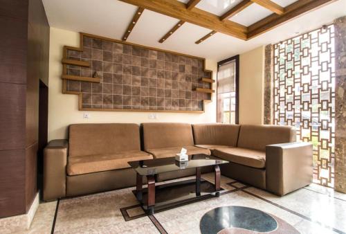Ruang duduk di Cosy Stay & Dine