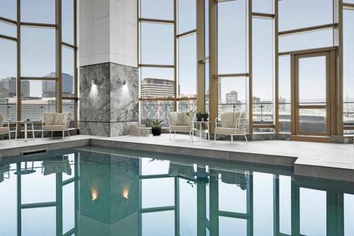 Πισίνα στο ή κοντά στο Park Avenue Melbourne