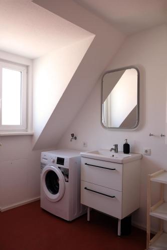 Bright + Cozy Dachgeschoß Maisonette im Zentrum