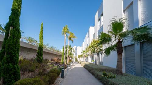 Le Mirage modern apartment with sea views