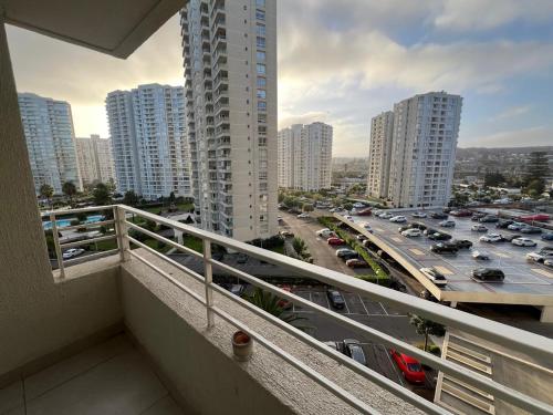 Nespecifikovaný výhled na destinaci Coquimbo nebo výhled na město při pohledu z apartmánu