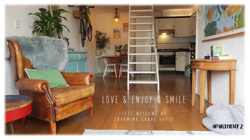Gallery image of Canal View City Apartment in Alkmaar