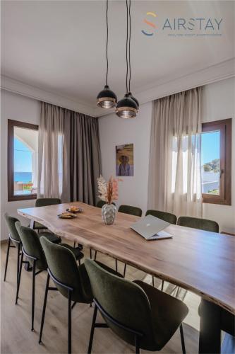 Nami Villa Beach front airport by Airstay