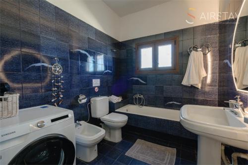 Nami Villa Beach front airport by Airstay