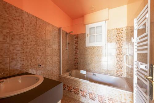 Koupelna v ubytování Idéal 8 adultes et 5 enfants - 200m plage