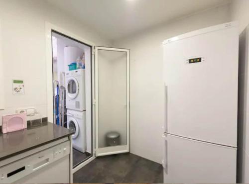 Ramblas Rentals Unique & Spacious Flat 4BR Terrace 20M Ramblas