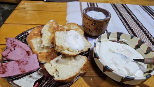 Φαγητό σε αυτός ο ξενώνας ή κάπου εκεί κοντά