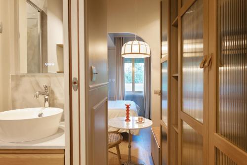 Desnouettes Suite - Duke Housing