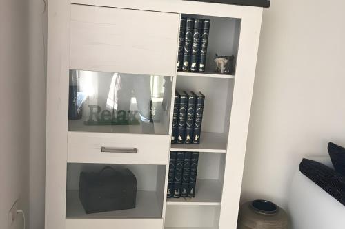 Η βιβλιοθήκη της παραθεριστικής κατοικίας