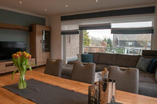 Ruang duduk di Ferienhaus "Familytime" mit großem Garten