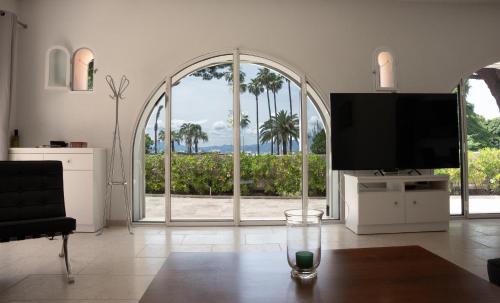 Superbe Villa-Appartement sur la Croisette avec grande terrasse
