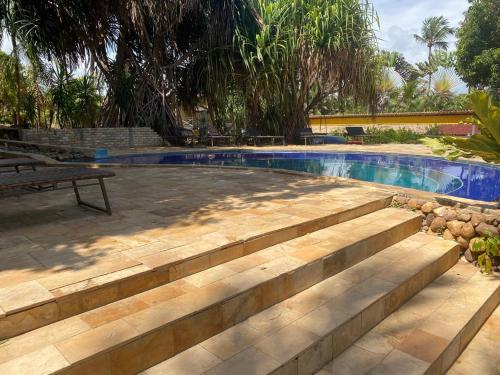 Piscina en o cerca de Girassóis Suítes