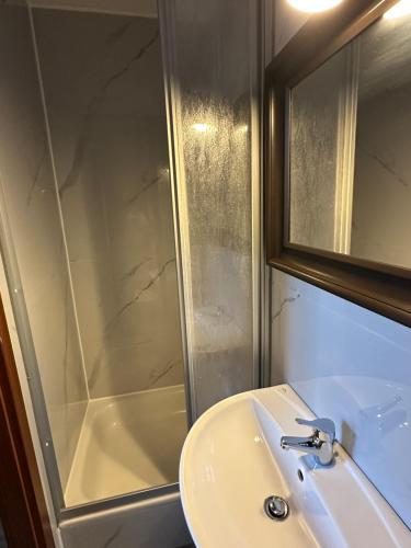 Un baño de Hotel Quickborner Hof