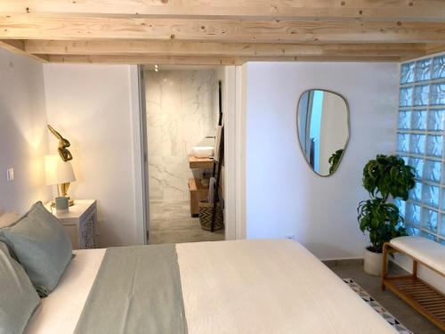 Charming Riverfront Escape - Beach Riviera and Town