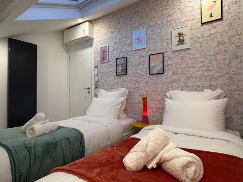 Photo de la galerie de l'établissement Maison Fair-Play 10 pers, jardin, parking, billard, à Maisons-Alfort