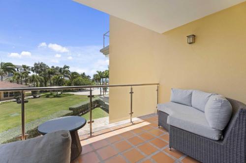 Beachfront - Superior View 2BR condo - E225-2
