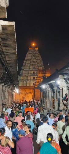 Tetamu yang menginap di Yuvarathna Hampi Stay