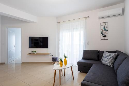 Yioula's apartment