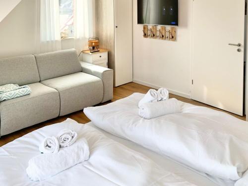 Traumhaus mit Platz für 20 Personen an der Nordseeにあるベッド