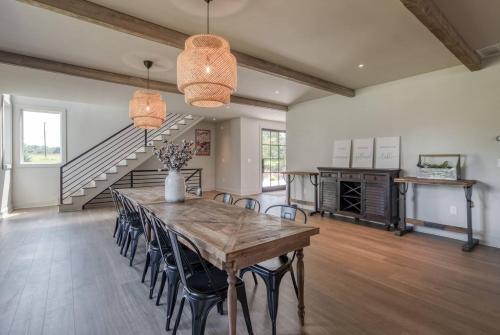 Φωτογραφία από το άλμπουμ του Lake Oconee 6br Luxe Waterfront Uga Gameday σε Eatonton 